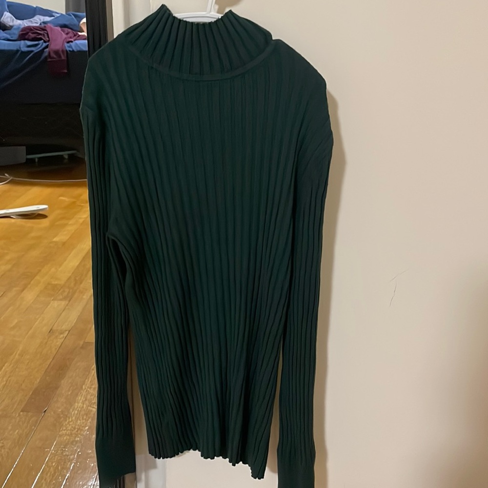 NEW WITH TAGS sage green ribbed soft turtleneck